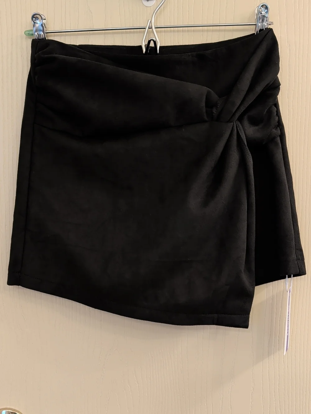 NWT Skrtimory Black Faux Suede Twist Front Mini Short Size Small S